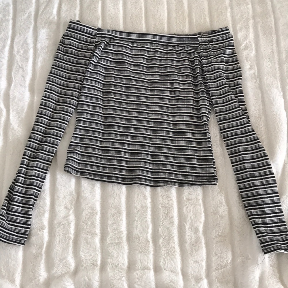 off the shoulder crop top